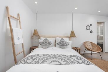 هتل Little Venice Villas
