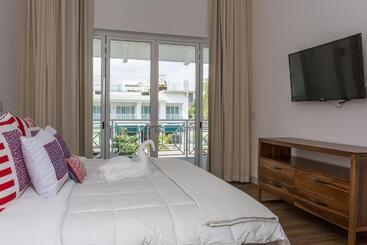 هتل Marina Pez Vela Villas