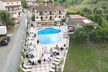 هتل Oula Maisonettes