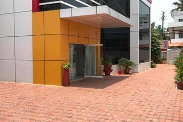 هتل Palm Rivera Kochi