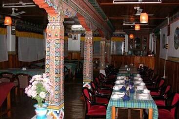 هتل Pelri Cottages