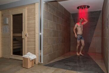 هتل Residence Prestige Odalys Isatis