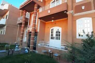 هتل Dar Lina Guesthouse Luxor