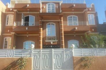 هتل Dar Lina Guesthouse Luxor