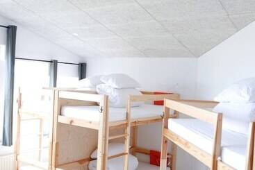 هتل Snotra Hostel