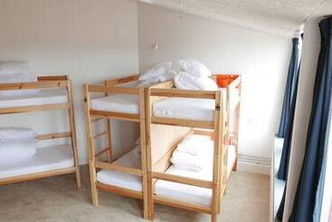 هتل Snotra Hostel