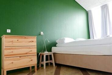 هتل Snotra Hostel