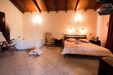 هتل Villa Apollo