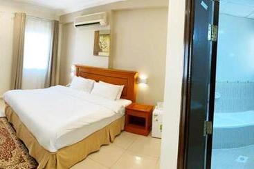 Al Murooj Hotel Apartments