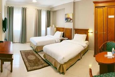 Al Murooj Hotel Apartments