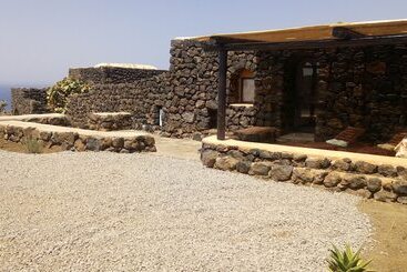 هتل Agriturismo Zibibbodoro