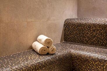 Best Western Hotel & Spa Coeur De Cassis