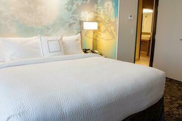 هتل Courtyard By Marriott Omaha East/council Bluffs, Ia