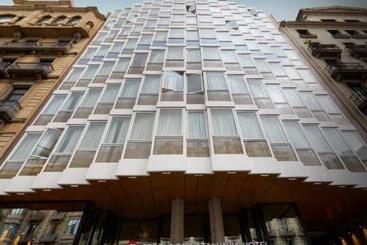 هتل Exe Plaza Catalunya