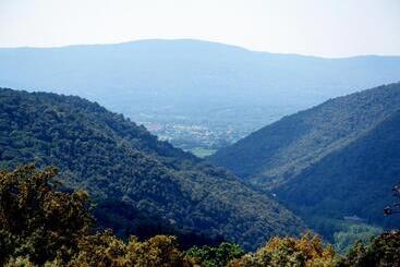 Hostal Montserrat - Montseny
