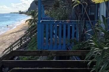هتل Litia Sini Beach Fales