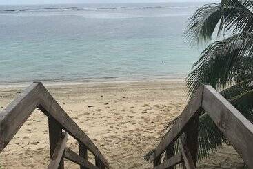 هتل Litia Sini Beach Fales