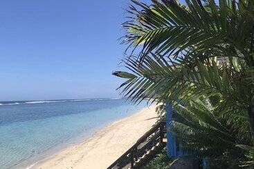 هتل Litia Sini Beach Fales