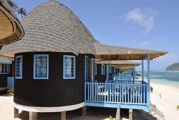هتل Litia Sini Beach Fales