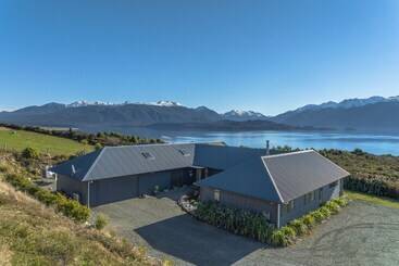 هتل Loch Vista Bed & Breakfast