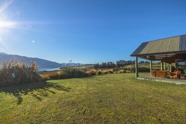 هتل Loch Vista Bed & Breakfast