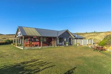 هتل Loch Vista Bed & Breakfast