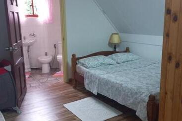 هتل Loversnest Self Catering
