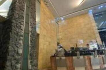 هتل Manila Bay Sea View Modern Deluxe Studio With Balcony X Free Pool And Sauna Access Promo X Updated 2