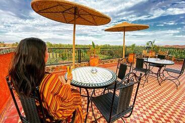 هتل Riad Chay & Boutique