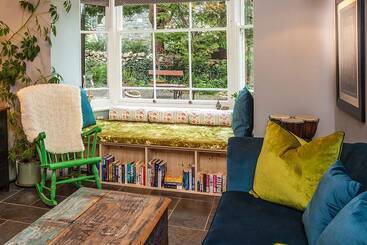 هتل Summerhill Guest House