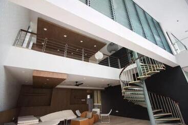 هتل The Robertson Residence