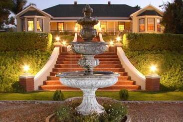 هتل Thylitshia Villa Country Guest House