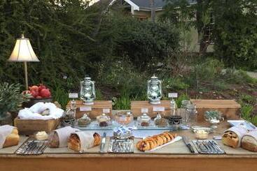 هتل Thylitshia Villa Country Guest House