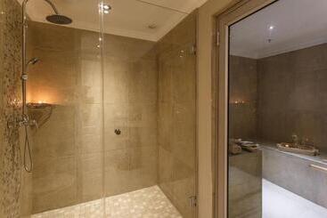 هتل Thylitshia Villa Country Guest House