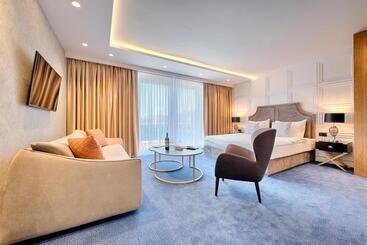 Kalamper Hotel & Spa