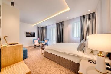 Kalamper Hotel & Spa