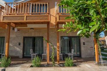 هتل Dalyan Live Spa