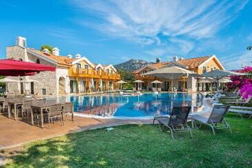 هتل Dalyan Live Spa