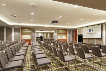 هتل Doubletree By Hilton Perth Northbridge