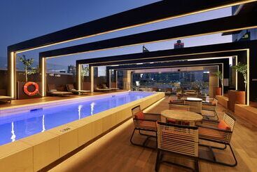 هتل Doubletree By Hilton Perth Northbridge