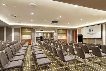 هتل Doubletree By Hilton Perth Northbridge