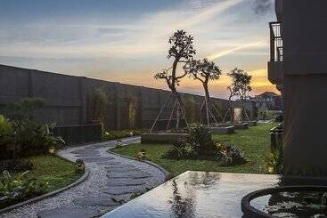 هتل Eastin Ashta Resort Canggu