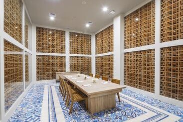 هتل Eastin Ashta Resort Canggu