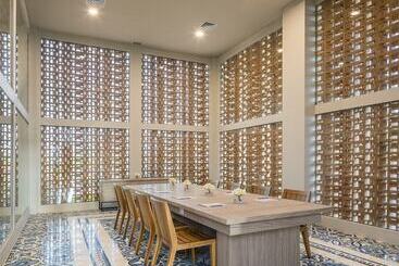 هتل Eastin Ashta Resort Canggu