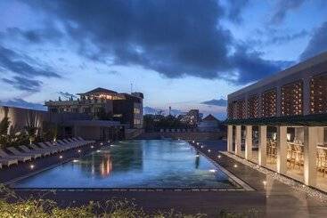 هتل Eastin Ashta Resort Canggu