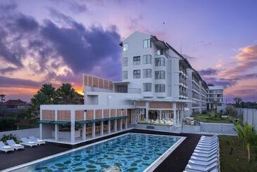 هتل Eastin Ashta Resort Canggu