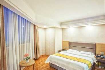 هتل Greentree Inn Shantou Jinping District Leshan Road