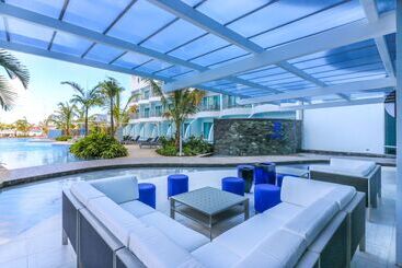 هتل Harbor Club St. Lucia, Curio Collection By Hilton
