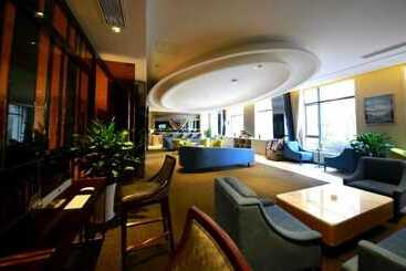 هتل Howard Johnson Life Geckor Zhu