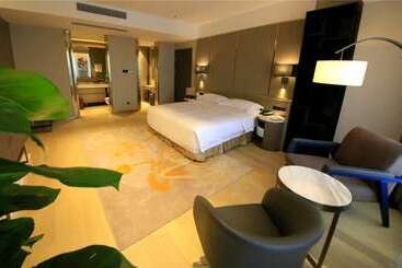 هتل Howard Johnson Life Geckor Zhu